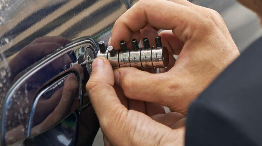 Professional gutter cleaning in Tescott, KS